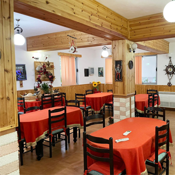 our-restaurant-food-and-wine-1